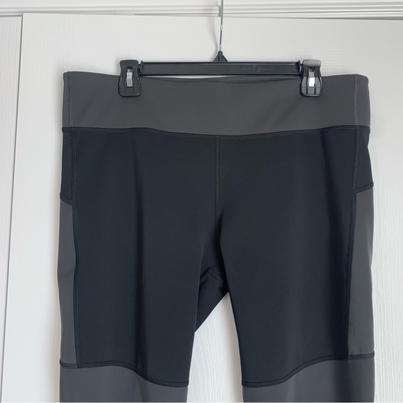 Adidas D2M Panel Black Tight Leggings with Mesh Detail - Picture 2 of 9